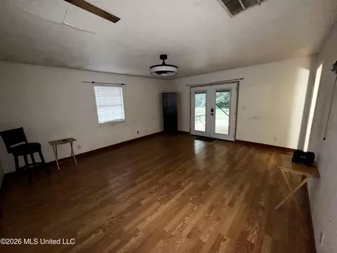 Living - 16403 Omar Blvd, Biloxi, MS 39532 photo 1 of 3