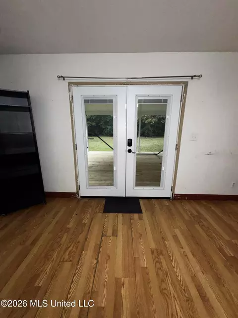 Entry Way - 16403 Omar Blvd, Biloxi, MS 39532 photo 1 of 1