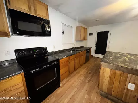 Kitchen - 16403 Omar Blvd, Biloxi, MS 39532 photo 1 of 3