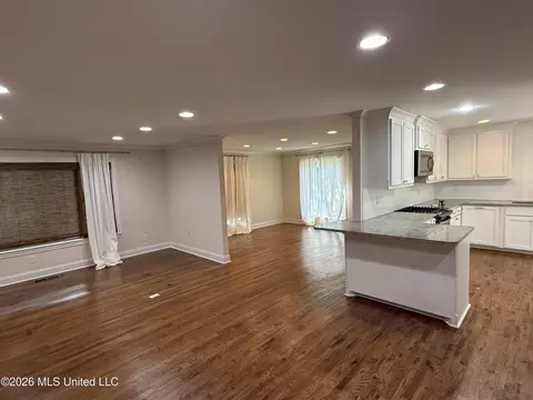 Living - 4318 Dunn St, Jackson, MS 39211 photo 3 of 3