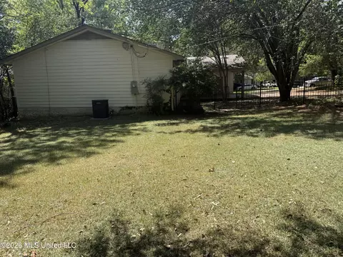 Exterior - 4318 Dunn St, Jackson, MS 39211 photo 4 of 8
