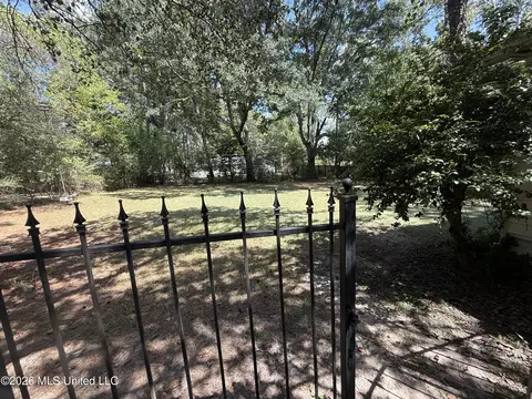 Exterior - 4318 Dunn St, Jackson, MS 39211 photo 3 of 8