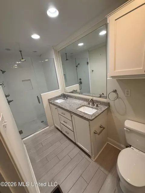 Bath - 4318 Dunn St, Jackson, MS 39211 photo 3 of 4