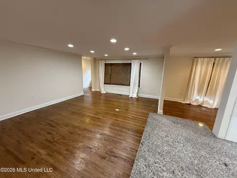 Living - 4318 Dunn St, Jackson, MS 39211 photo 2 of 3