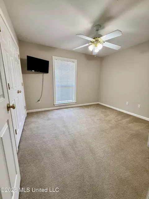 Bedroom - 895 Windward Dr, Richland, MS 39218 photo 4 of 4