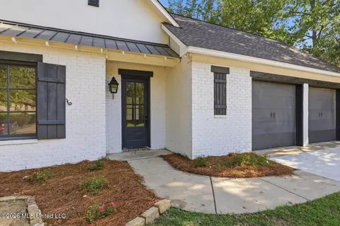 Exterior - 120 Hampton Chase, Madison, MS 39110 photo 4 of 11