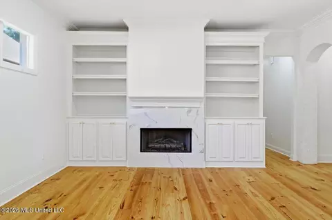 Living - 120 Hampton Chase, Madison, MS 39110 photo 2 of 6