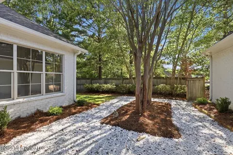 Exterior - 120 Hampton Chase, Madison, MS 39110 photo 7 of 11
