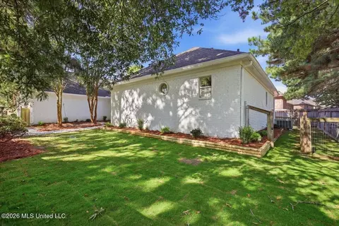 Exterior - 120 Hampton Chase, Madison, MS 39110 photo 10 of 11