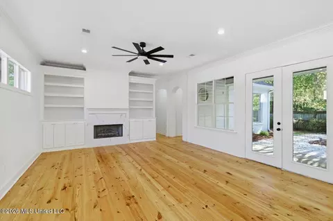 Living - 120 Hampton Chase, Madison, MS 39110 photo 3 of 6