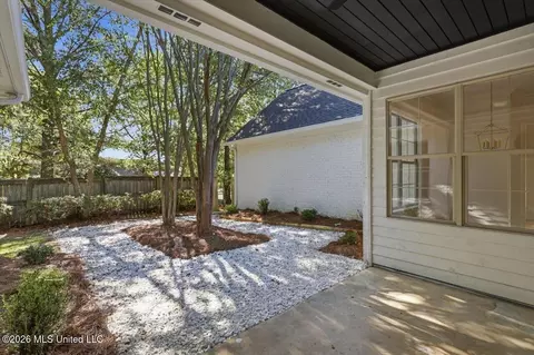 Exterior - 120 Hampton Chase, Madison, MS 39110 photo 6 of 11