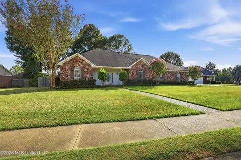 Exterior - 308 Windy Ridge Dr, Brandon, MS 39042 photo 1 of 3