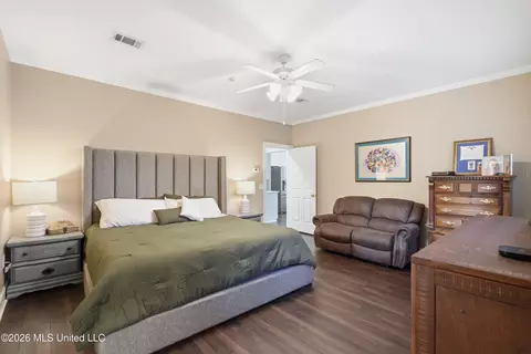 Bedroom - 308 Windy Ridge Dr, Brandon, MS 39042 photo 2 of 6