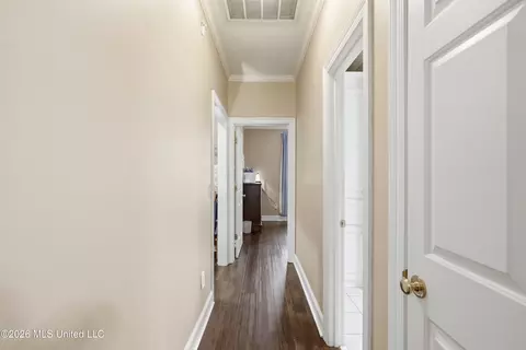 Entry Way - 308 Windy Ridge Dr, Brandon, MS 39042 photo 2 of 2