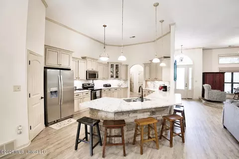 Kitchen - 4384 Susan Ln, Hernando, MS 38632 photo 1 of 2
