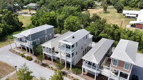 Other - 215 E 2nd St #30, Pass Christian, MS 39571 photo 10 of 10
