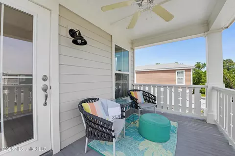 Exterior - 215 E 2nd St #30, Pass Christian, MS 39571 photo 7 of 11