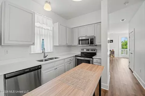 Kitchen - 215 E 2nd St #30, Pass Christian, MS 39571 photo 1 of 1