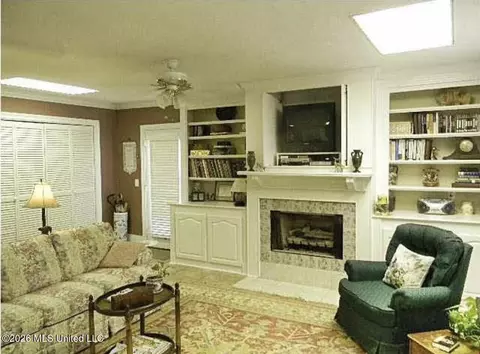 943 Eagles Nest Dr, Byram, MS 39272 photo 3