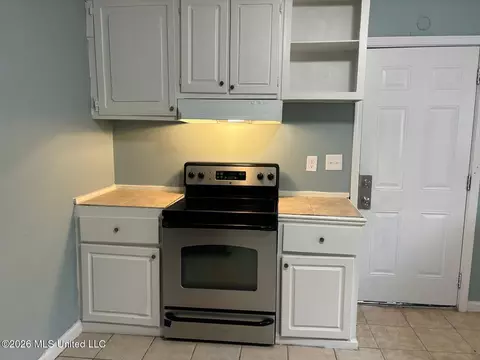 2548 Belvedere Dr, Jackson, MS 39204 photo 3
