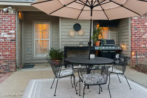 Exterior - 216 Calhoun Dr #N/A, Madison, MS 39110 photo 3 of 3
