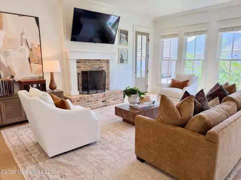 Living - 115 Republic St, Madison, MS 39110 photo 5 of 7