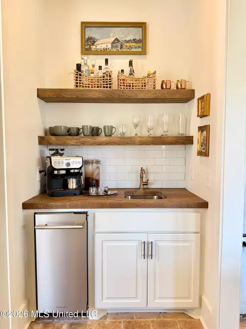 Kitchen - 115 Republic St, Madison, MS 39110 photo 1 of 10