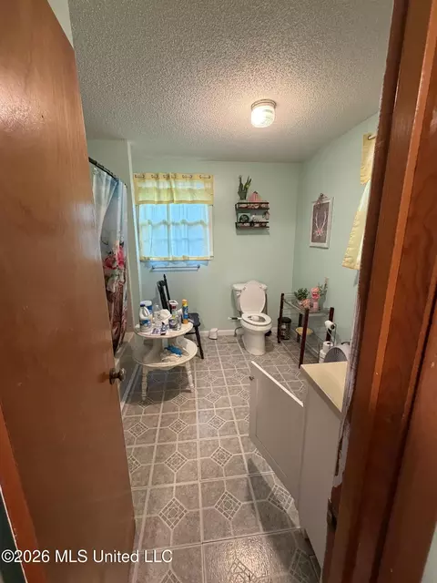 Bath - 859 Mill St, Lucedale, MS 39452 photo 1 of 1
