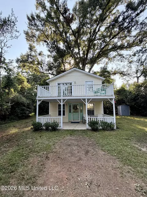 Exterior - 859 Mill St, Lucedale, MS 39452 photo 2 of 5