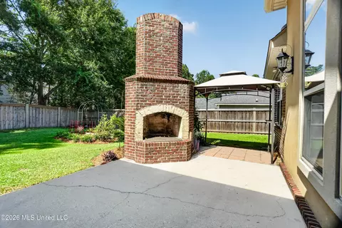 Exterior - 643 Apelehama Rd, Diamondhead, MS 39525 photo 5 of 17