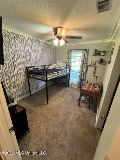 Bedroom - 14305 Timber Ridge Dr, Moss Point, MS 39562 photo 4 of 6