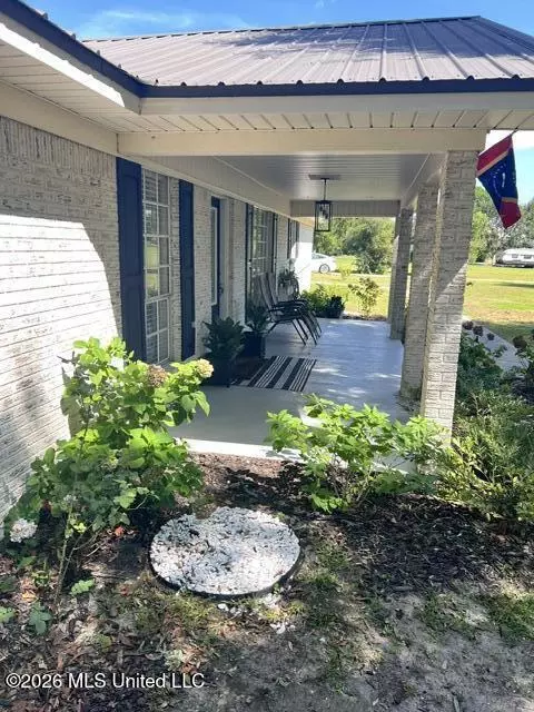 Exterior - 14305 Timber Ridge Dr, Moss Point, MS 39562 photo 3 of 5