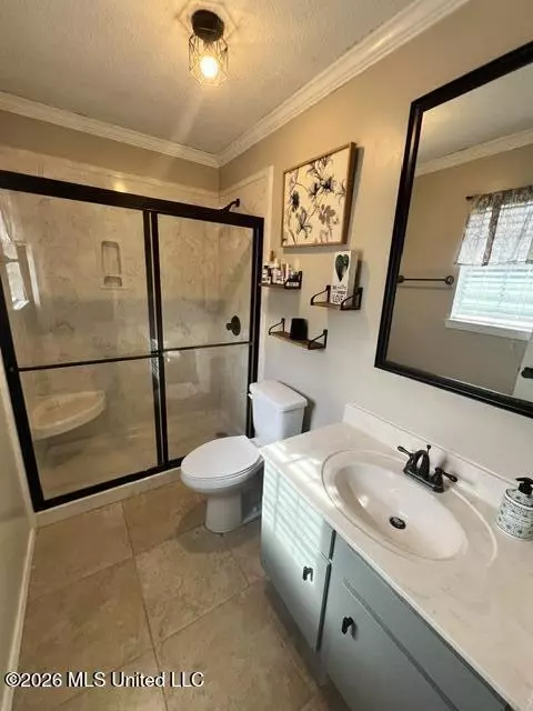 Bath - 14305 Timber Ridge Dr, Moss Point, MS 39562 photo 1 of 4