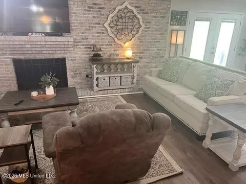 Living - 14305 Timber Ridge Dr, Moss Point, MS 39562 photo 3 of 6