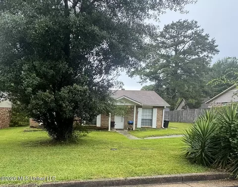 1520 Cedar Pine Dr, Jackson, MS 39212 photo 2