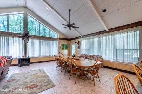 Dining - 8 Freedom Rd, Natchez, MS 39120 photo 4 of 4