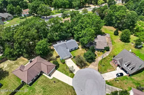 View/Area - 8717 Pine Ridge Blvd, Diamondhead, MS 39525 photo 2 of 8