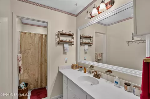 Bath - 8717 Pine Ridge Blvd, Diamondhead, MS 39525 photo 1 of 4