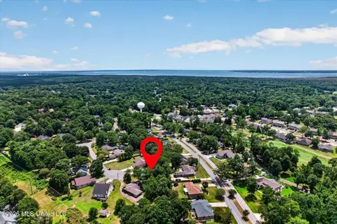 View/Area - 8717 Pine Ridge Blvd, Diamondhead, MS 39525 photo 6 of 8