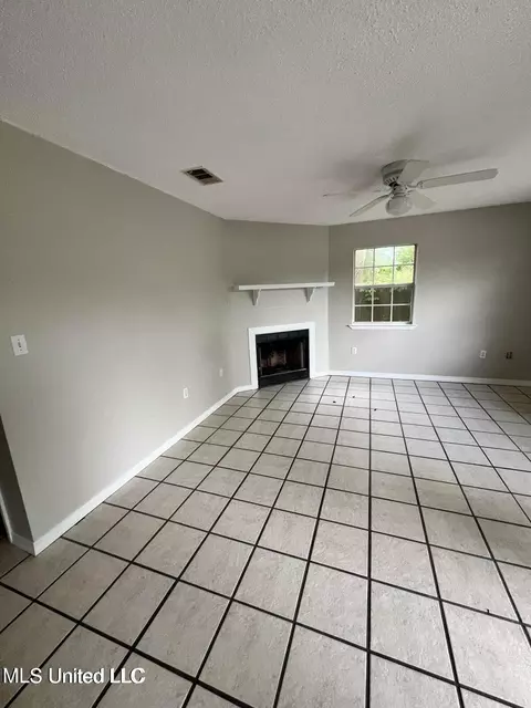 Living - 5596 Daugherty Rd #A, Long Beach, MS 39560 photo 1 of 1