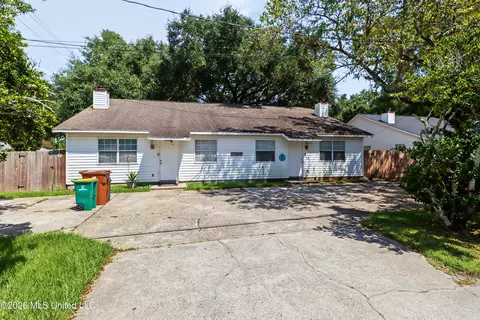 Exterior - 5596 Daugherty Rd #B, Long Beach, MS 39560 photo 1 of 3