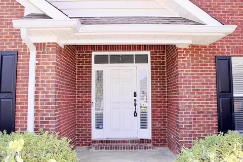 Entry Way - 151 Saint James, Grenada, MS 38901 photo 2 of 2