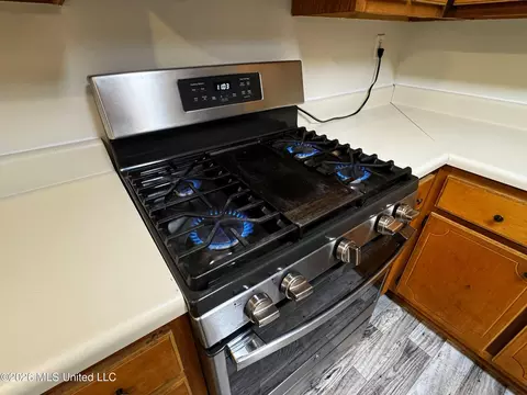 Kitchen - 203 Pine Rdg, Pope, MS 38658 photo 4 of 8