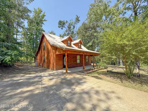 Exterior - 203 Pine Rdg, Pope, MS 38658 photo 13 of 25
