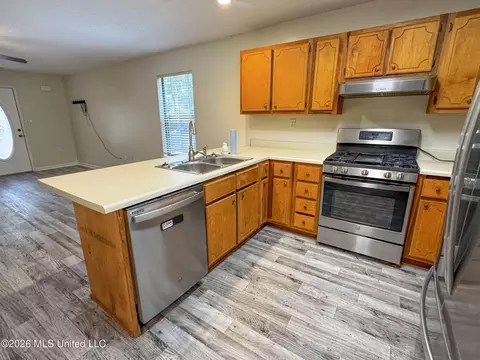 Kitchen - 203 Pine Rdg, Pope, MS 38658 photo 2 of 8