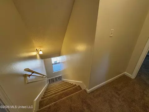 Entry Way - 203 Pine Rdg, Pope, MS 38658 photo 7 of 7