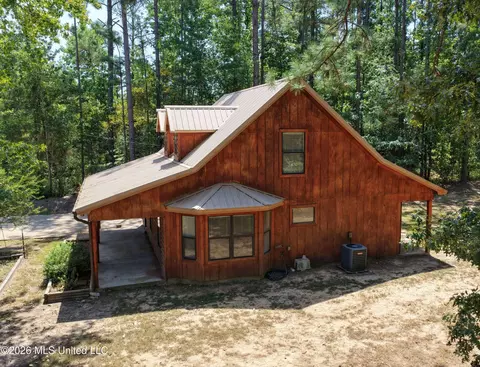 Exterior - 203 Pine Rdg, Pope, MS 38658 photo 3 of 25