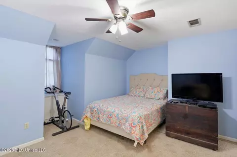 Bedroom - 5115 Heatherton Dr, Jackson, MS 39211 photo 5 of 5