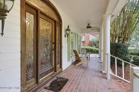 Exterior - 5115 Heatherton Dr, Jackson, MS 39211 photo 2 of 5