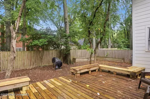 Exterior - 5115 Heatherton Dr, Jackson, MS 39211 photo 3 of 5